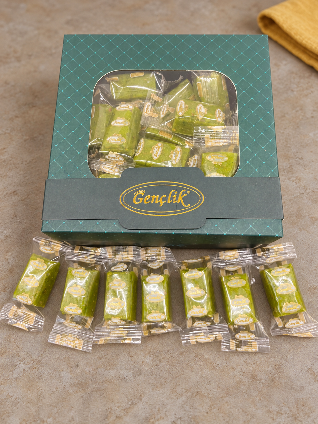 Gençlik kutusunda tek tek ambalajlı tablet fıstık ezmesi, 470 g