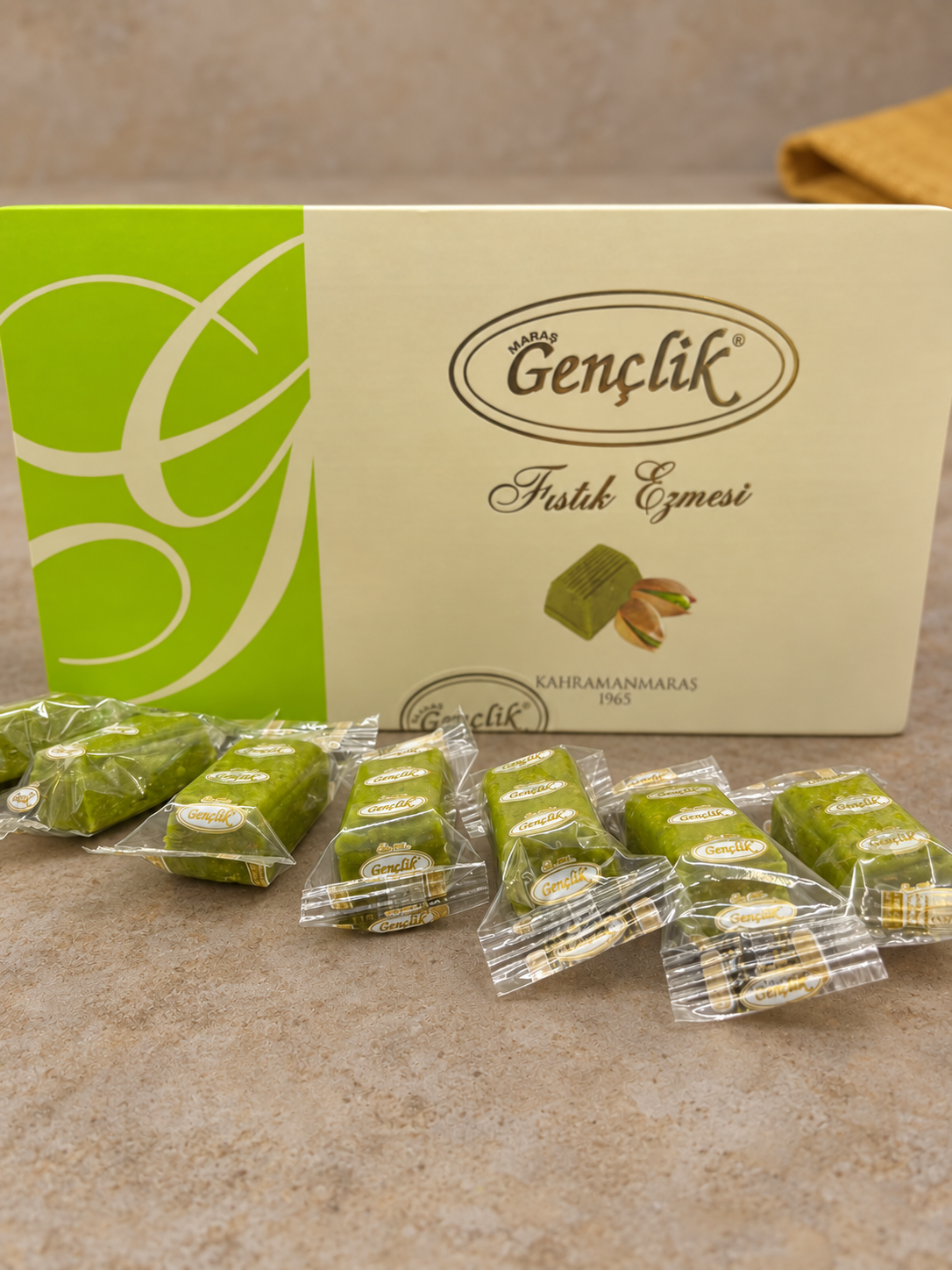 Gençlik kutusunda tek tek ambalajlı tablet fıstık ezmesi, 950 g